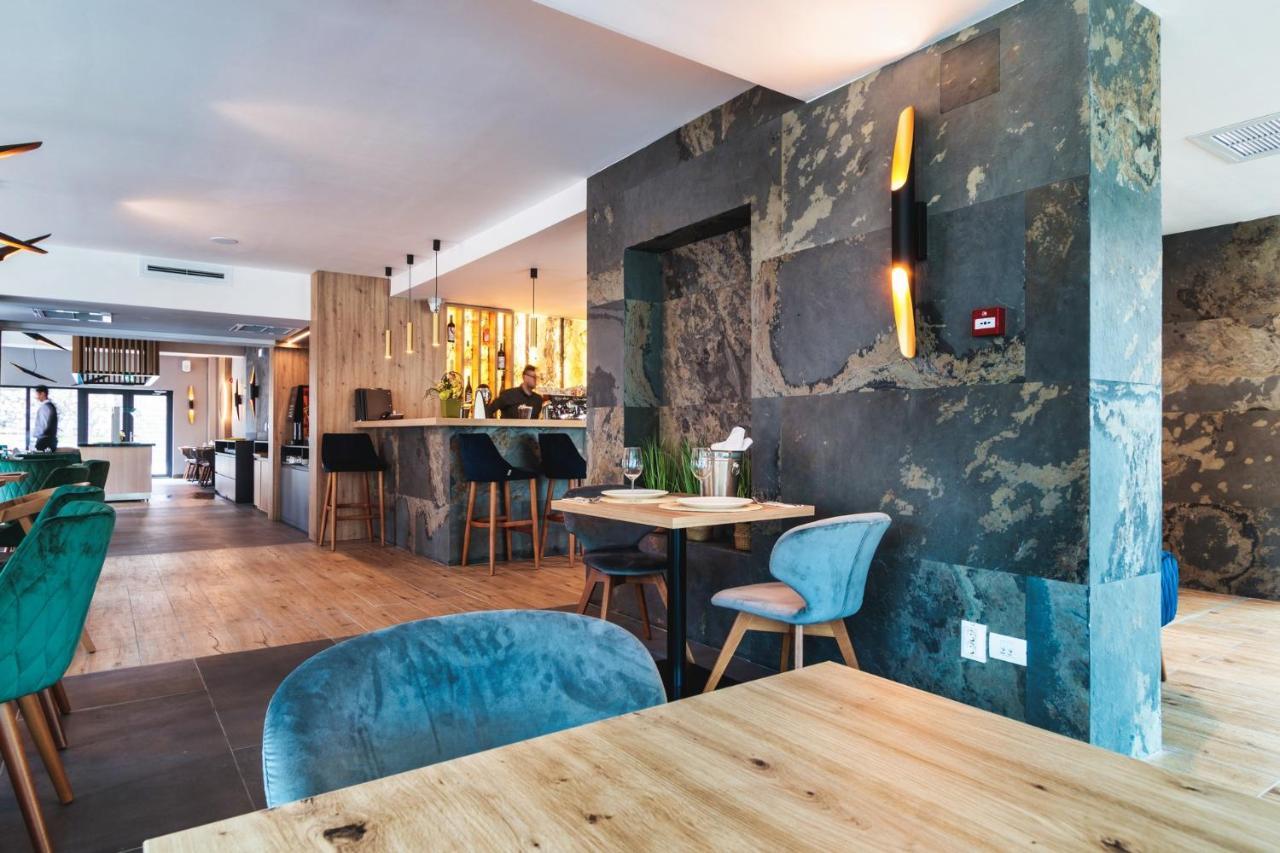Hotel Domnitei Călimăneşti Extérieur photo