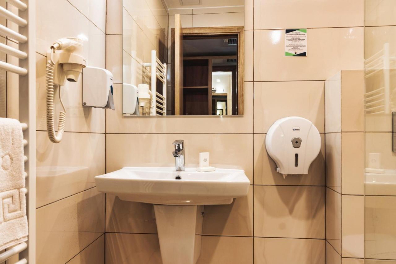 Hotel Domnitei Călimăneşti Extérieur photo